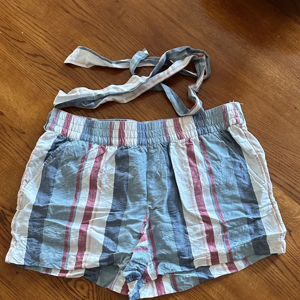 Loft Striped Tie-Waist Linen Shorts - Picture 1 of 3